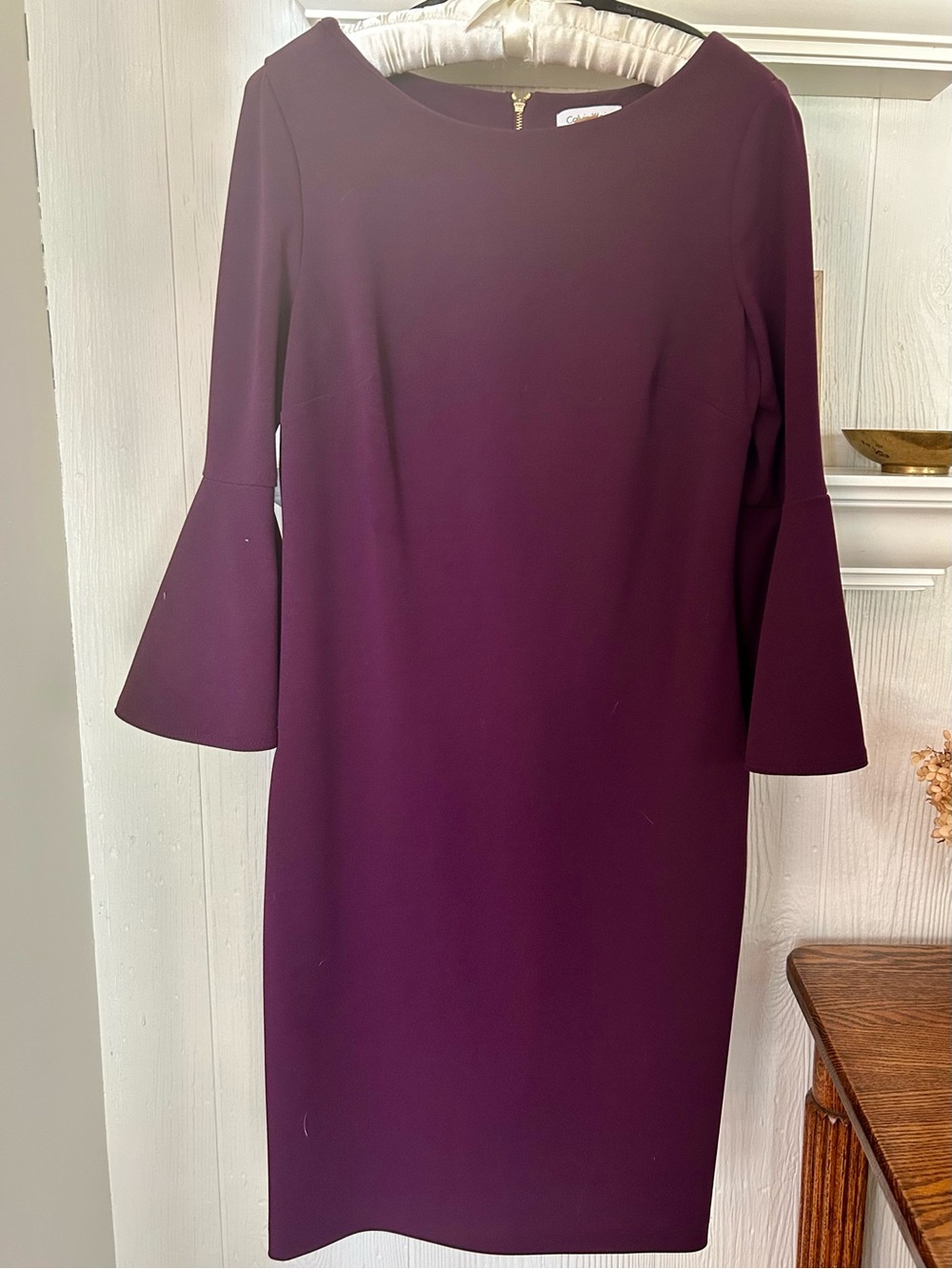 Calvin Klein Bell Sleeve Sheath Dress in Plum | Size 6